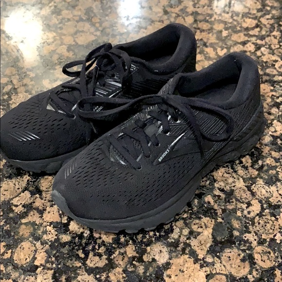 brooks adrenaline g19